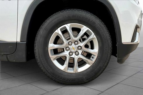 Used 2018 Chevrolet Traverse LT image 11