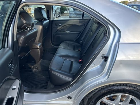 Used 2012 Ford Fusion SEL image 14