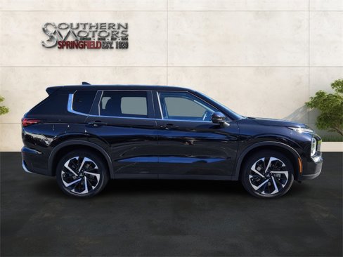 Used 2024 Mitsubishi Outlander SE image 7