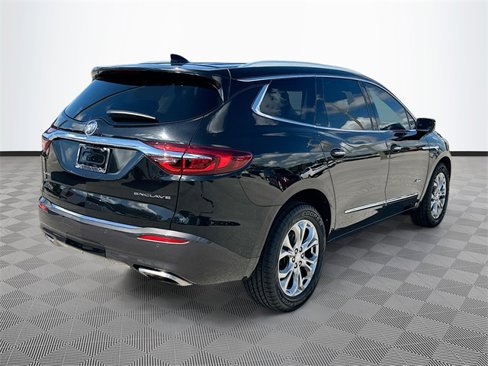 Used 2018 Buick Enclave Avenir image 5