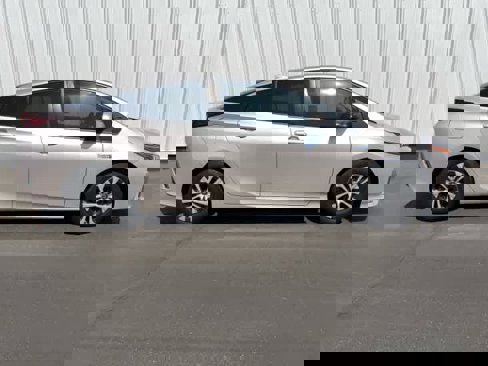 Used 2021 Toyota Prius Prime XLE image 7