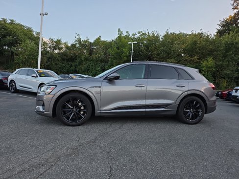 Used 2021 Audi e-tron Premium w/ Convenience Plus Package image 4