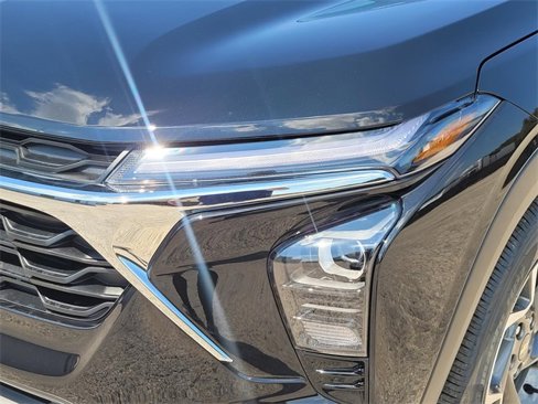 New 2025 Chevrolet Trax LT w/ Driver Confidence Package image 5