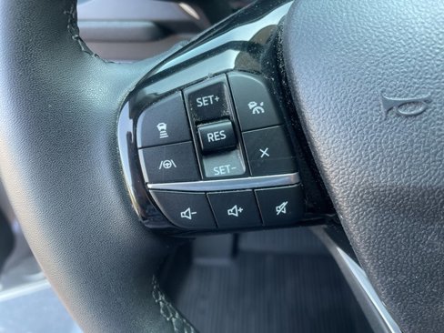 Used 2022 Ford Escape SE w/ Cold Weather Package image 27
