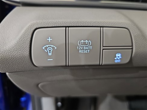 New 2025 Hyundai Elantra Blue image 24
