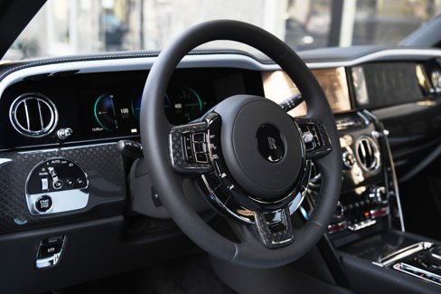 New 2025 Rolls-Royce Cullinan Black Badge image 14