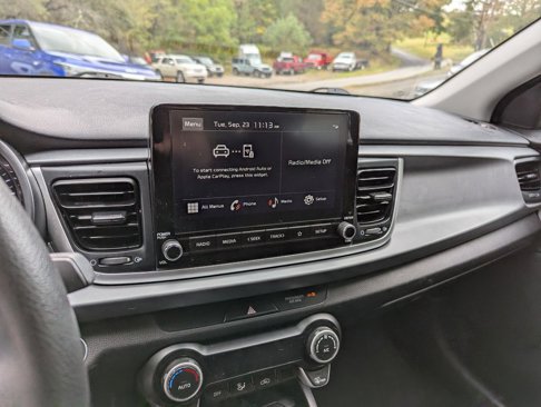 Used 2023 Kia Rio S w/ Technology Package image 10