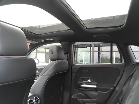 Certified 2025 Mercedes-Benz GLA 250 4MATIC image 15