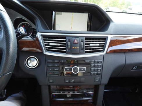 Used 2013 Mercedes-Benz E 350 Sedan image 45