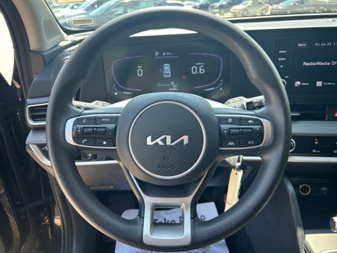 Used 2024 Kia Sportage LX image 14