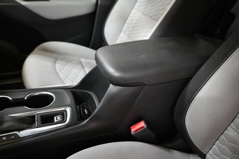 Used 2019 Chevrolet Equinox LS w/ LS Convenience Package image 19
