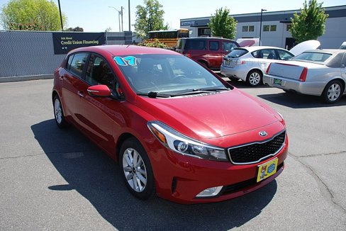 Used 2017 Kia Forte LX w/ LX Popular Plus Package image 7