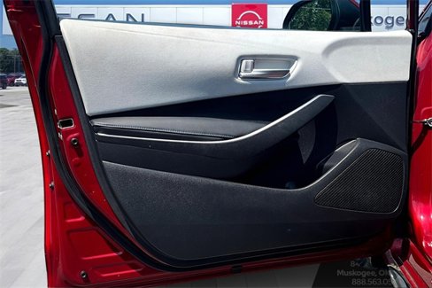Used 2022 Toyota Corolla SE image 17