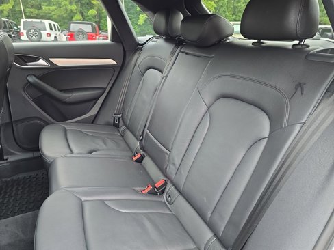 Used 2018 Audi Q3 2.0T Premium w/ Convenience Package image 14