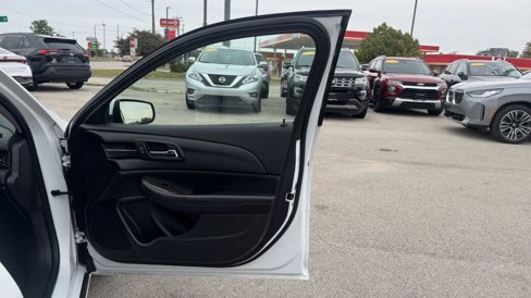 Used 2014 Chevrolet Malibu LT w/ Power Convenience Package image 24