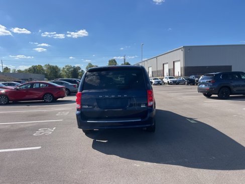 Used 2017 Dodge Grand Caravan GT image 9