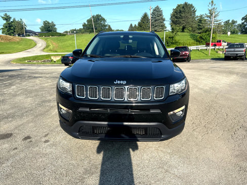 Used 2019 Jeep Compass Latitude image 2