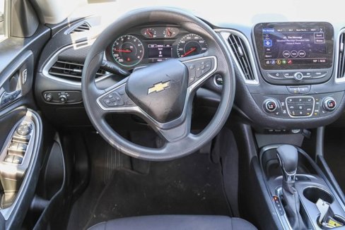 Used 2022 Chevrolet Malibu LT image 18