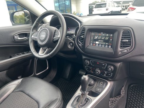 Used 2018 Jeep Compass Latitude w/ Popular Equipment Group image 41