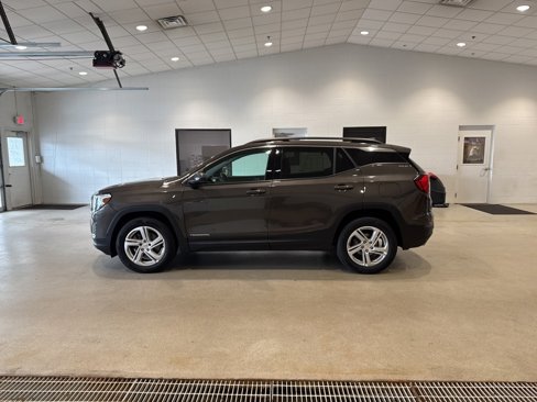 Used 2019 GMC Terrain SLE w/ Driver Convenience Package image 1