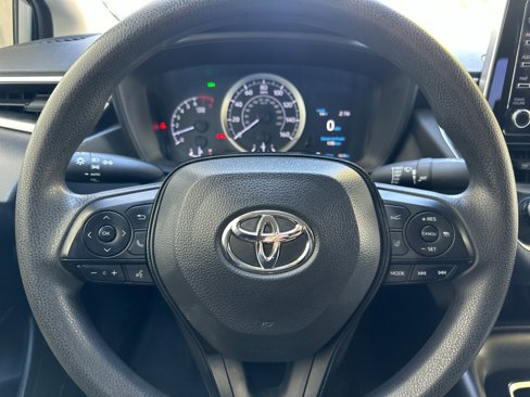 Used 2020 Toyota Corolla LE image 24