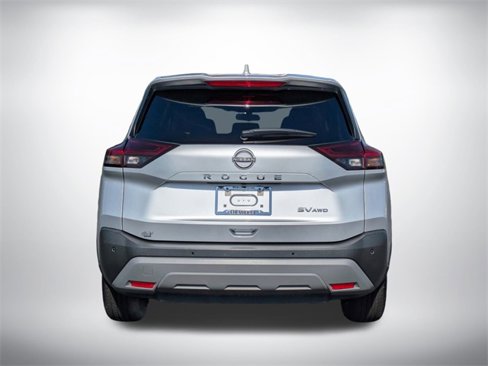Used 2023 Nissan Rogue SV image 5