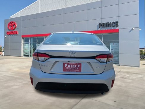New 2026 Toyota Corolla LE image 5