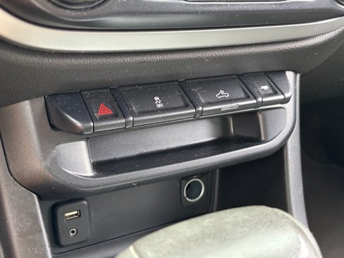 Used 2016 Chevrolet Colorado LT w/ LT Convenience Package image 26