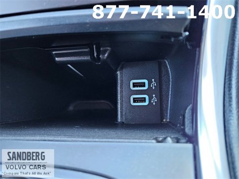 Used 2016 Ford Edge Titanium w/ Technology Package image 25