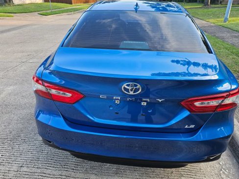 Used 2019 Toyota Camry L image 3