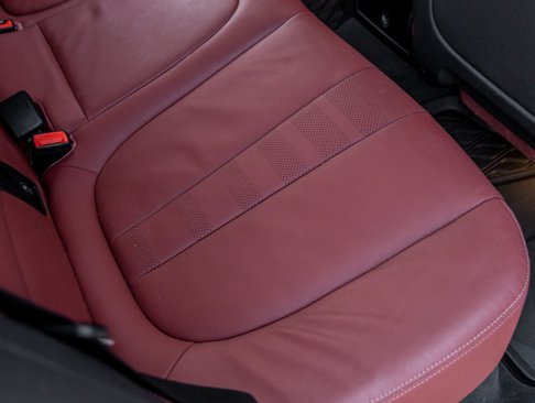 Used 2022 BMW X6 xDrive40i w/ M Sport Package image 36