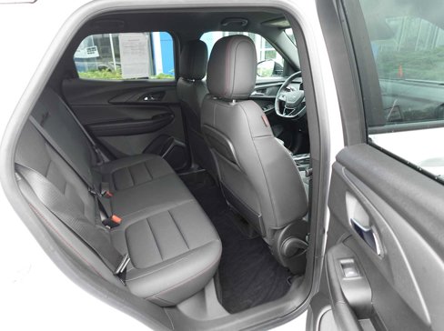 Used 2023 Chevrolet TrailBlazer RS image 23