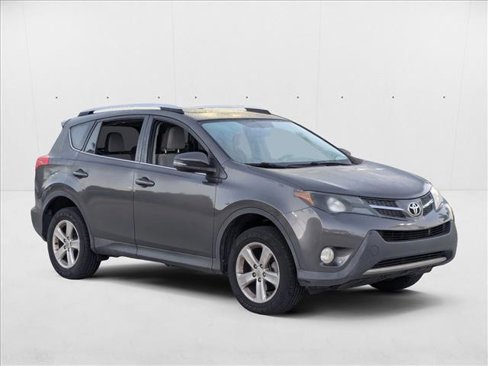 Used 2014 Toyota RAV4 XLE image 3