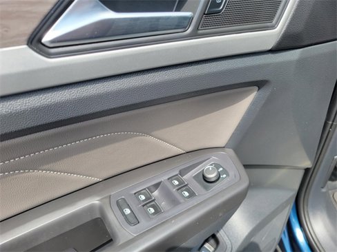 Used 2022 Volkswagen Atlas Cross Sport SE image 20