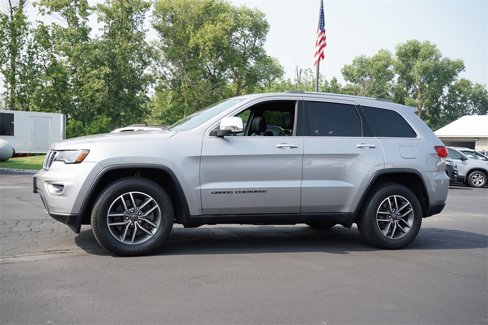 Used 2020 Jeep Grand Cherokee Limited w/ Premium Lighting Group image 6