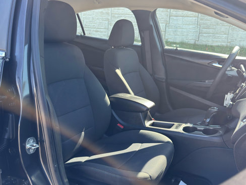 Used 2017 Chevrolet Cruze LT image 29