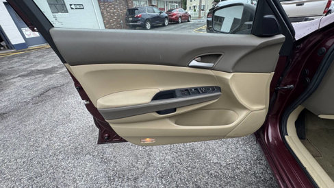 Used 2010 Honda Accord LX image 25