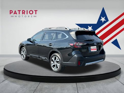 Used 2021 Subaru Outback Touring w/ Popular Package #2 image 3