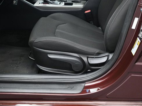 Used 2020 Kia Optima LX image 11