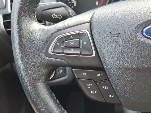 Used 2019 Ford Escape SEL image 22