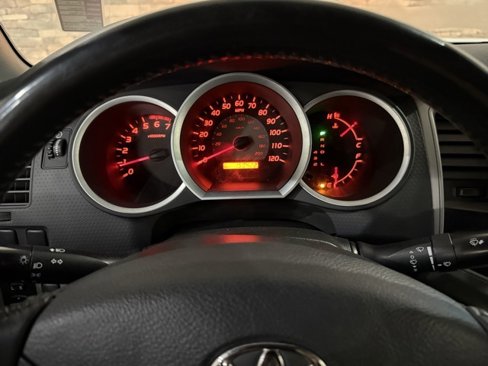 Used 2010 Toyota Tacoma PreRunner image 20