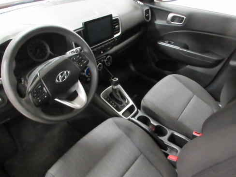 Used 2020 Hyundai Venue SE image 15