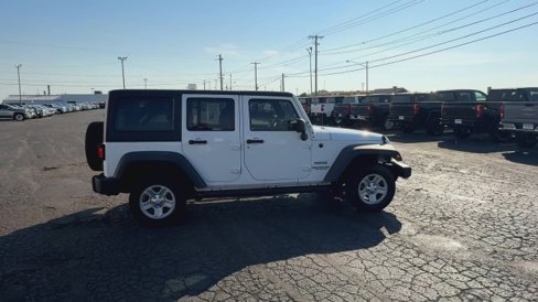Used 2014 Jeep Wrangler Unlimited Sport w/ Connectivity Group image 9