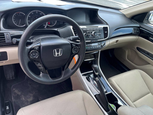 Used 2017 Honda Accord LX image 10