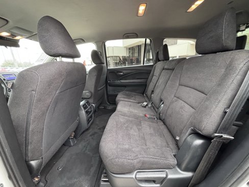 Used 2019 Honda Pilot LX image 16