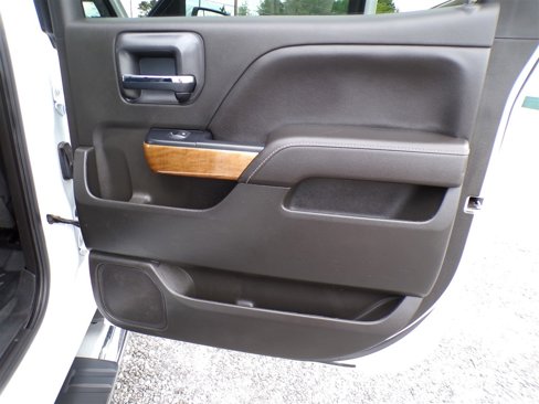 Used 2018 Chevrolet Silverado 1500 LTZ w/ Texas Edition image 27
