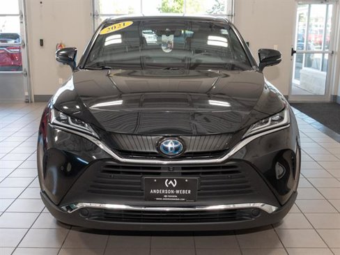 Used 2021 Toyota Venza Limited image 3