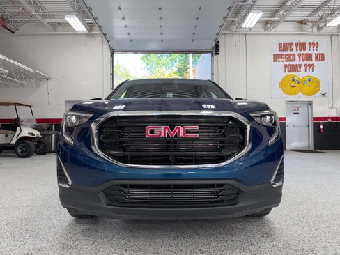 Used 2020 GMC Terrain SLE w/ LPO, Floor Liner Package image 10