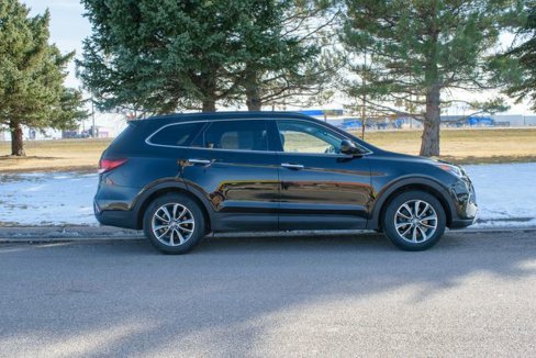 Used 2017 Hyundai Santa Fe SE image 6