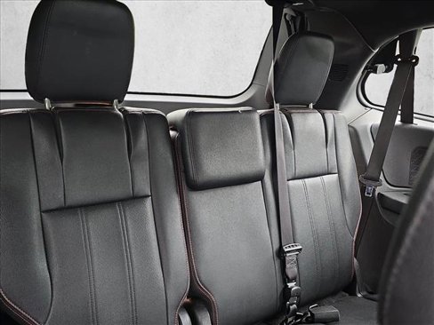 Used 2019 Dodge Grand Caravan GT image 21